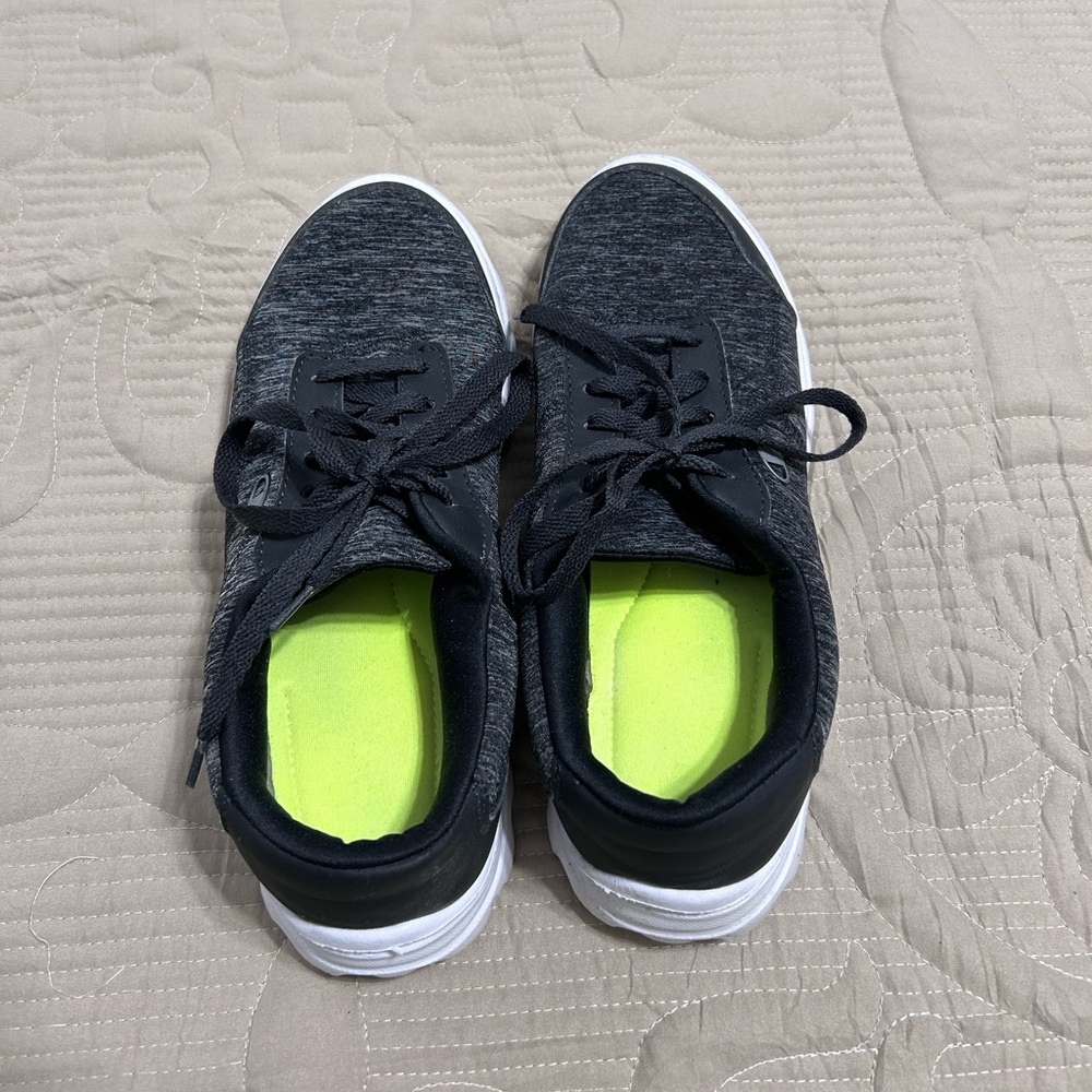 Champion sneaker